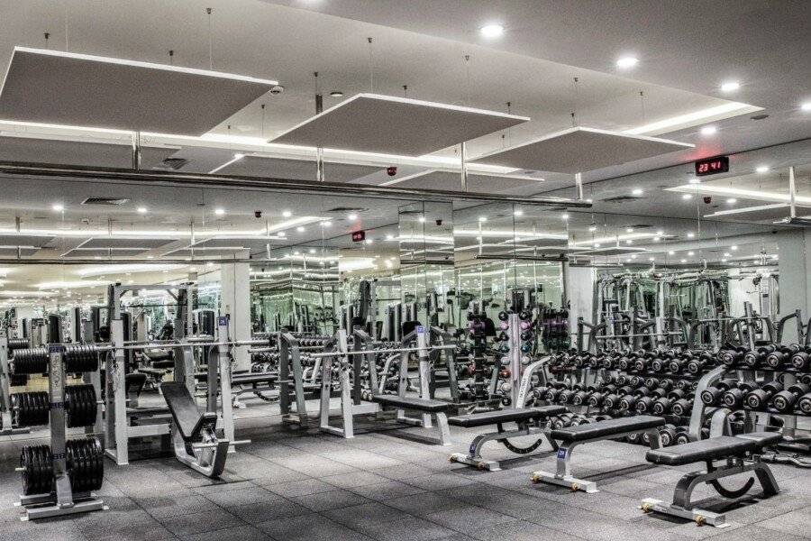 Wyndham Grand Istanbul Kalamış Marina Hotel fitness centre