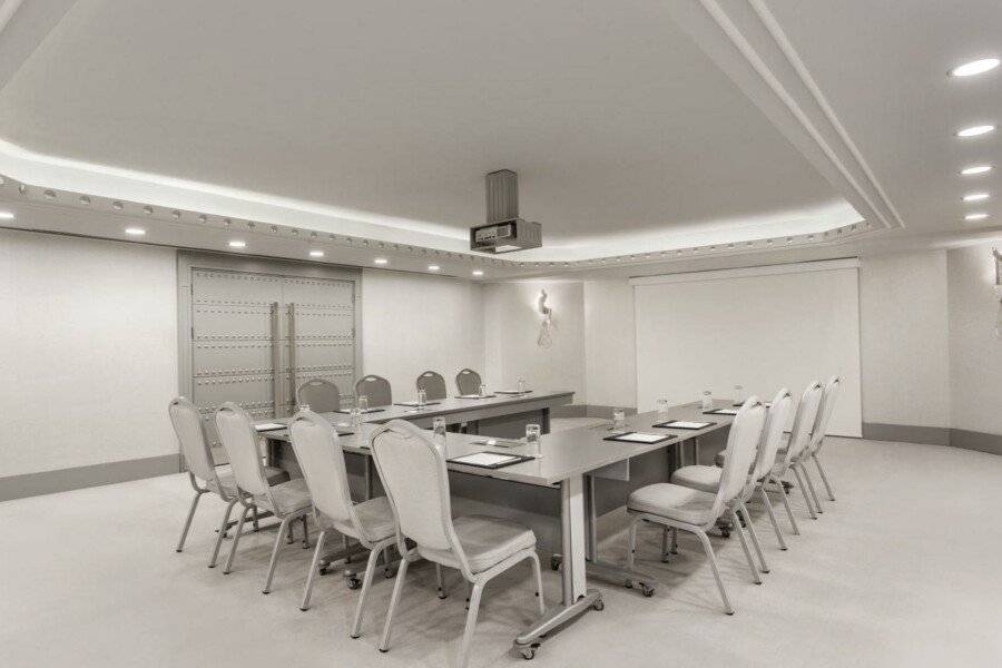 Wyndham Grand Istanbul Kalamış Marina Hotel conference room,meeting room