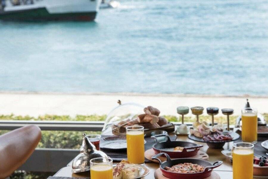 Shangri-La Bosphorus restaurant,breakfast,ocean view