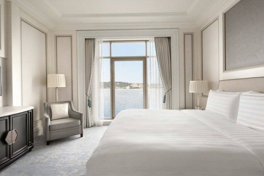 Shangri-La Bosphorus hotel bedroom,ocean view