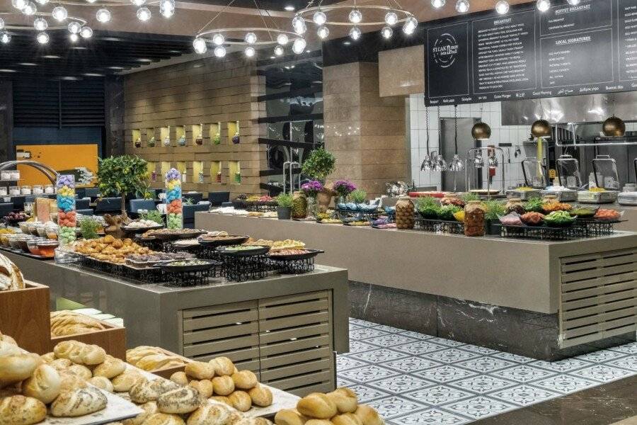 Radisson Blu Hotel, Istanbul Sisli restaurant, breakfast