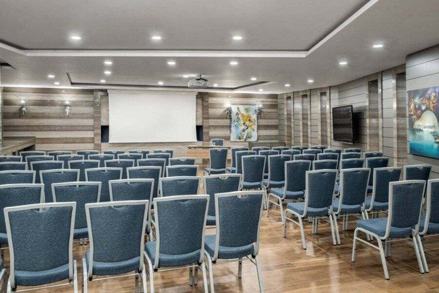 Radisson Blu Hotel, Istanbul Sisli conference room,meeting room