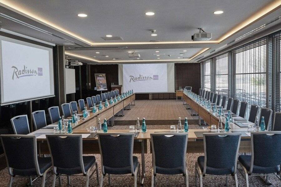 Radisson Blu Hotel, Istanbul Sisli conference room,meeting room