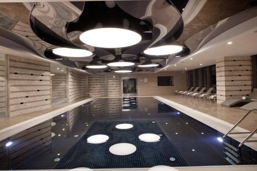 Radisson Blu Hotel, Istanbul Sisli indoor pool,spa