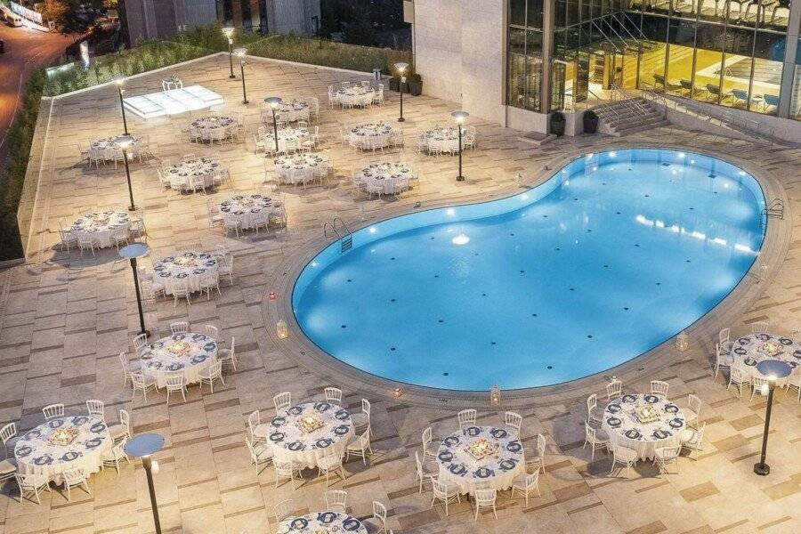 Radisson Blu Hotel, Istanbul Sisli outdoor pool,restaurant