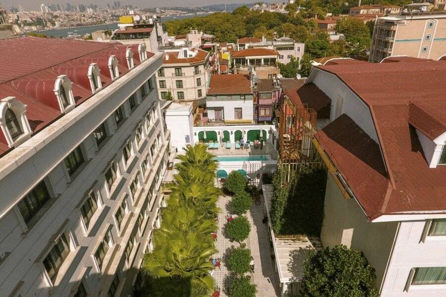 Sura Hagia Sophia Hotel Istanbul facade,garden