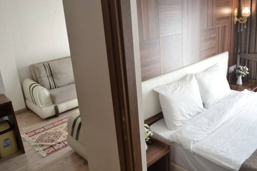 New Fatih Hotel hotel bedroom