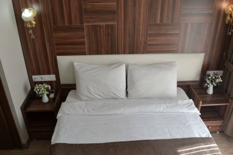 New Fatih Hotel hotel bedroom