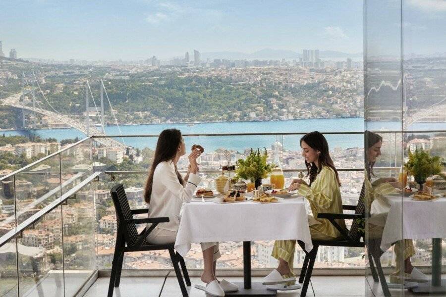 Raffles Istanbul restaurant,ocean view