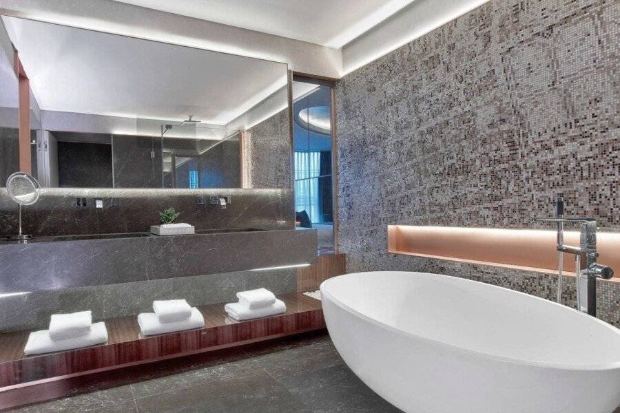 The St. Regis Istanbul bathtub