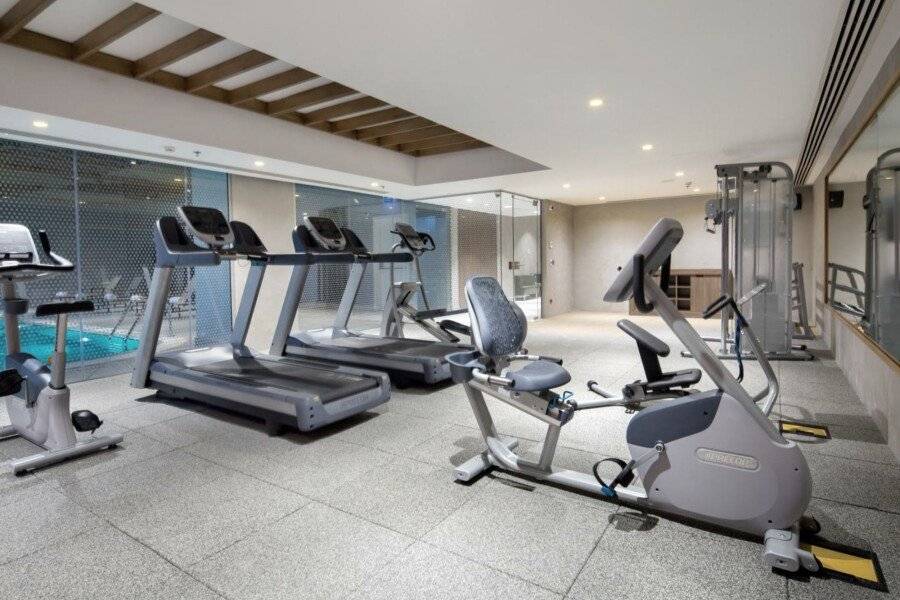 Hilton Garden Inn Beylikduzu fitness centre,pool