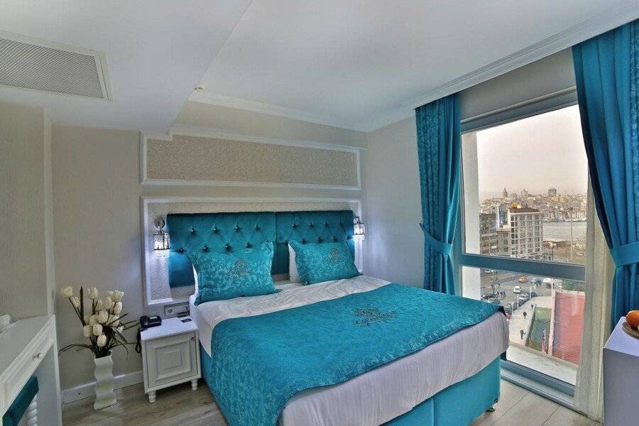 Glamour Hotel Istanbul Sirkeci hotel bedroom,ocean view