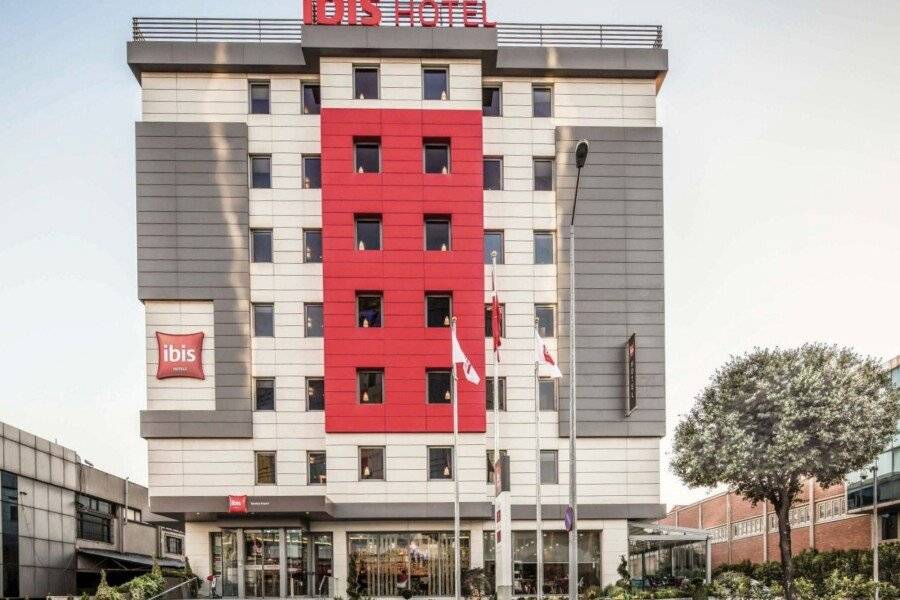 Ibis Istanbul West facade