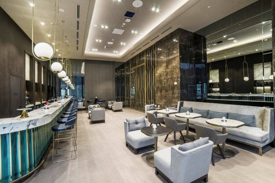 Radisson Collection Hotel, Vadistanbul restaurant, bar, lobby