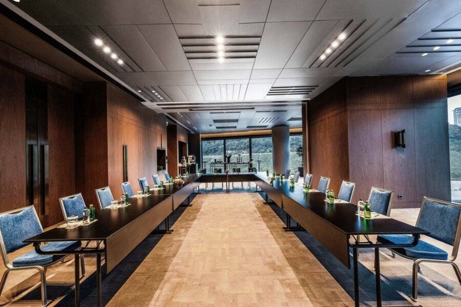 Radisson Collection Hotel, Vadistanbul conference room,meeting room