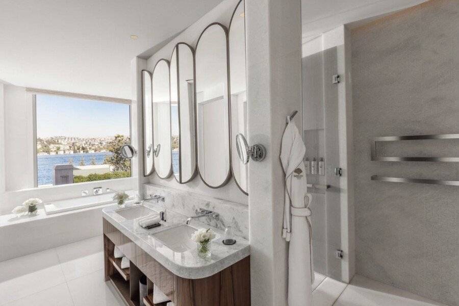 Mandarin Oriental Bosphorus bathtub