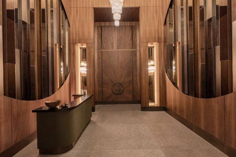 Mandarin Oriental Bosphorus lobby, facade