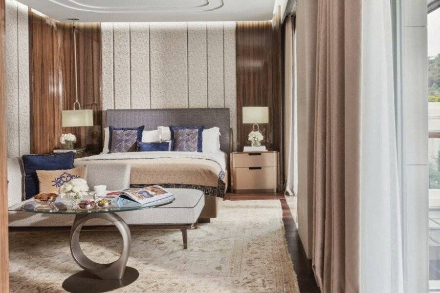 Mandarin Oriental Bosphorus hotel bedroom