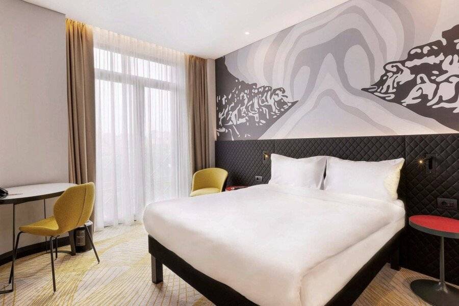 ibis Styles Istanbul Merter hotel bedroom