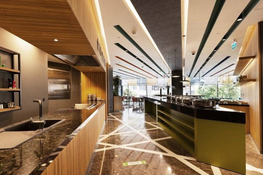 ibis Styles Istanbul Merter restaurant,kitchen