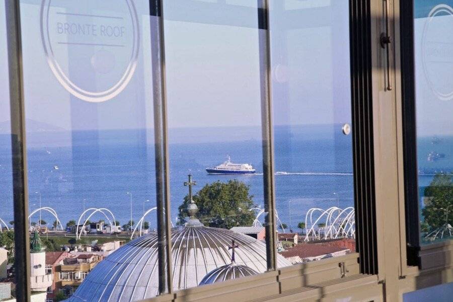 Hotel Bronte ocean view