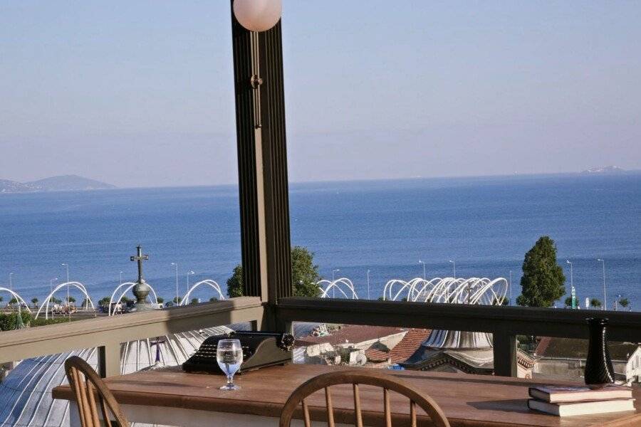 Hotel Bronte ocean view