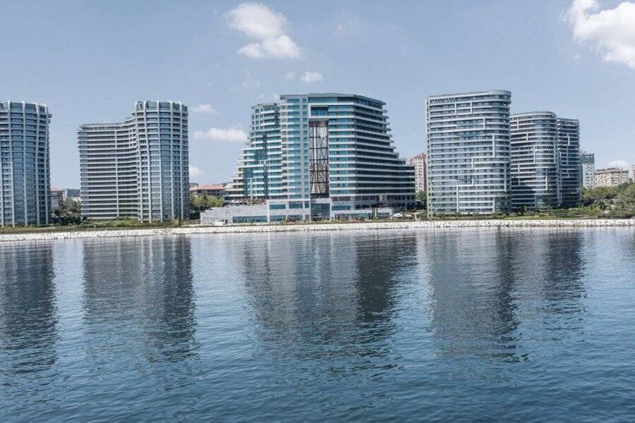 JW Marriott Hotel Istanbul Marmara Sea 