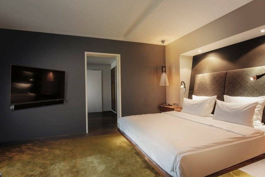 Hotel Berlin, a member of Radisson Individuals hotel bedroom