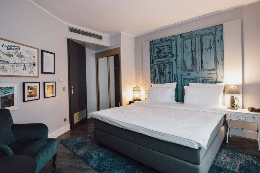 Hotel Berlin, a member of Radisson Individuals hotel bedroom