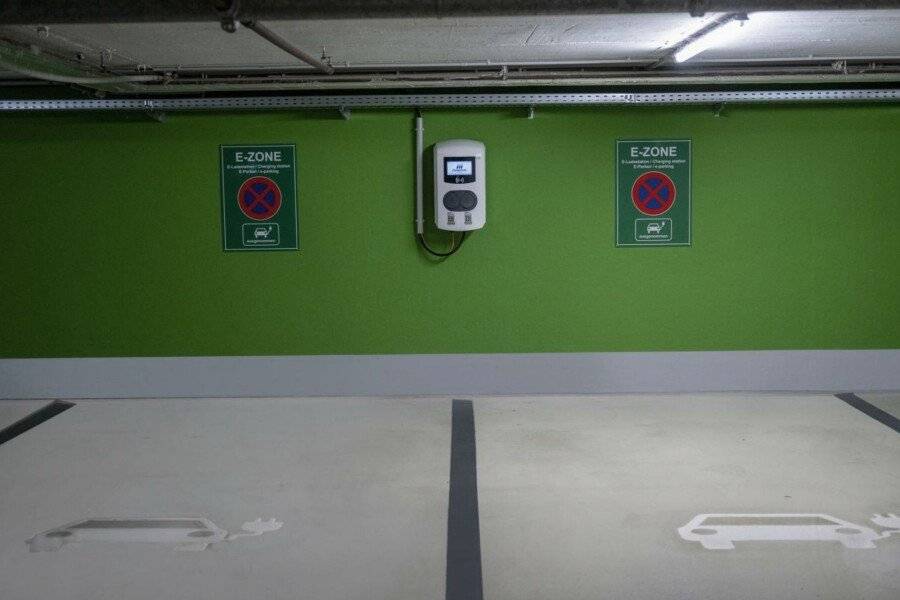 Maritim proArte Hotel , electrical vehicle charging station, parking