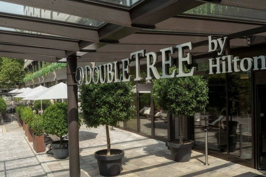 DoubleTree by Hilton Ku'damm facade