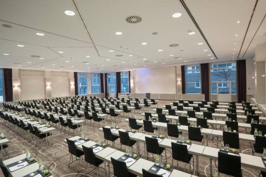 Crowne Plaza Berlin City Centre Ku'damm conference room,meeting room