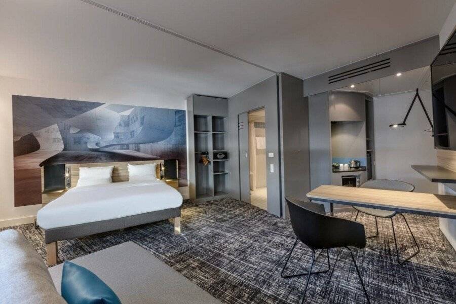 Novotel Suites City Potsdamer Platz hotel bedroom