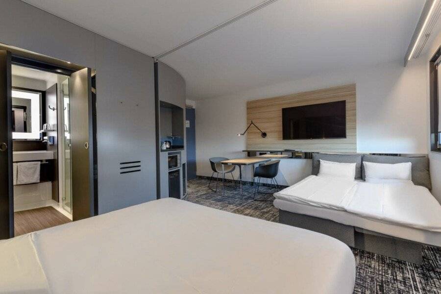 Novotel Suites City Potsdamer Platz hotel bedroom