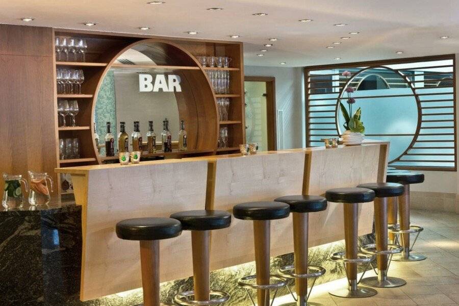 InterContinental Berlin, an IHG Hotel bar