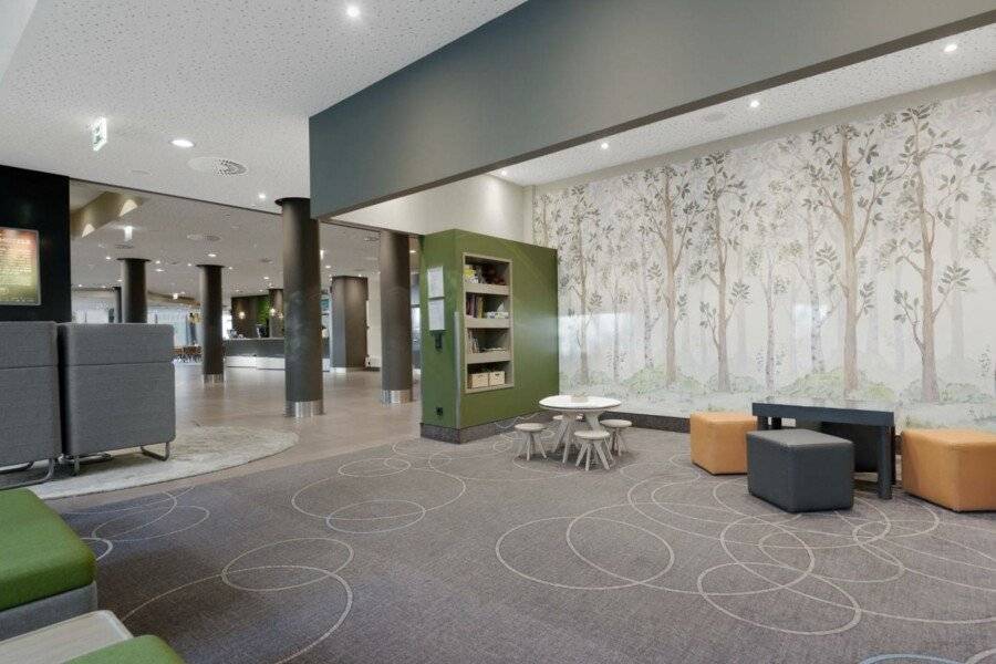 Novotel Berlin Mitte lobby