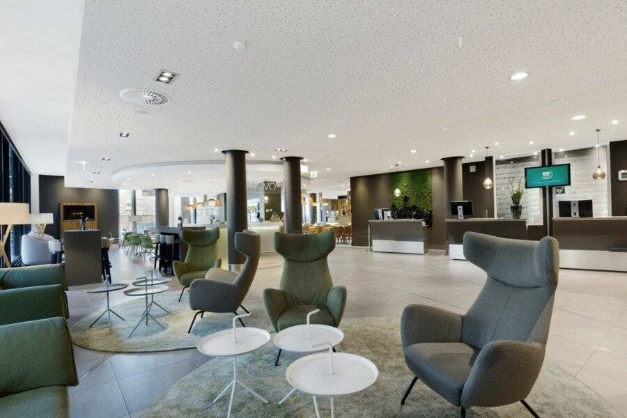 Novotel Berlin Mitte lobby