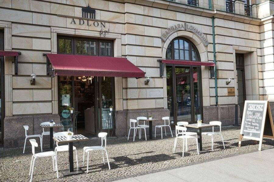 Hotel Adlon Kempinski Berlin facade,restaurant