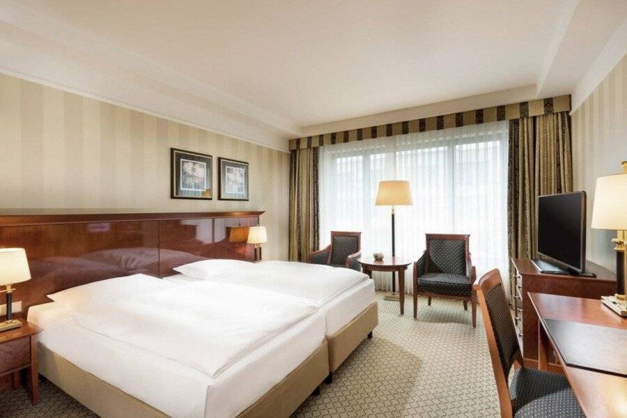 JW Marriott Hotel Berlin hotel bedroom