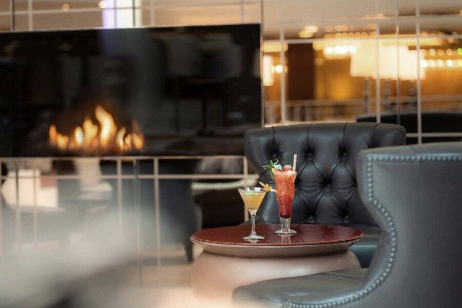 Hilton Berlin bar,lounge