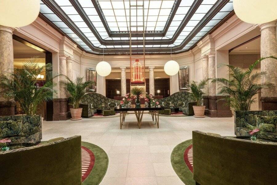 Rocco Forte Hotel De Rome lobby