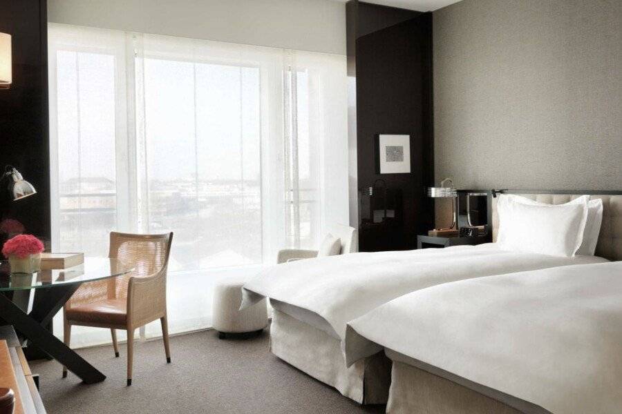 Grand Hyatt Berlin hotel bedroom