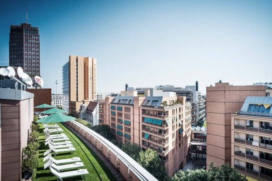 Grand Hyatt Berlin facade, rooftop pool