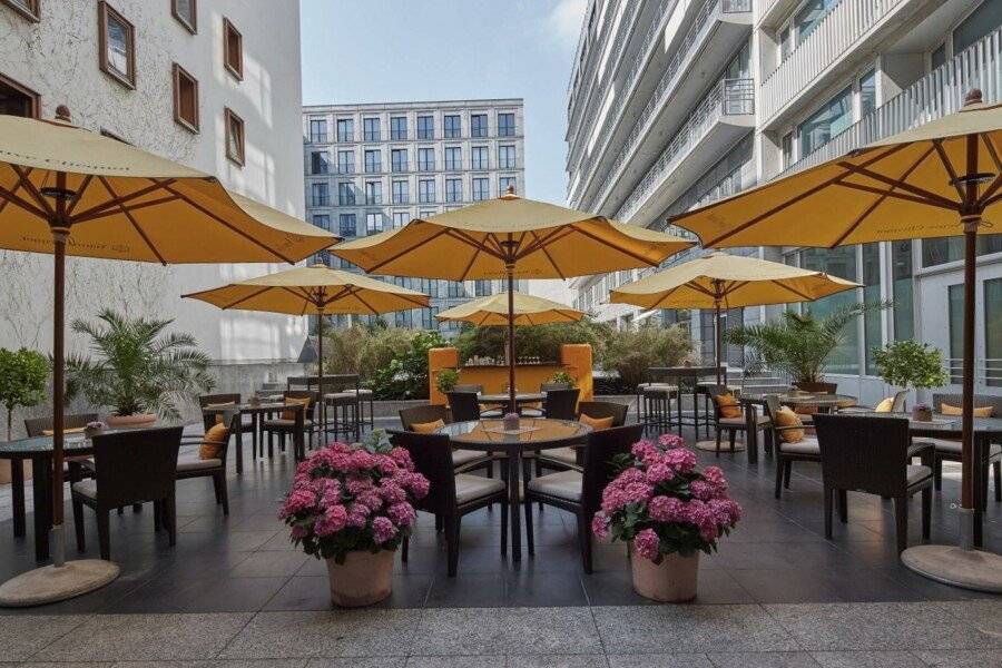 Regent Berlin, an IHG Hotel restaurant,garden