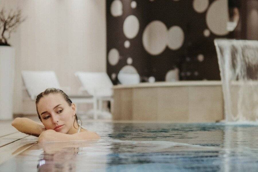 The Ritz-Carlton, Berlin spa,pool