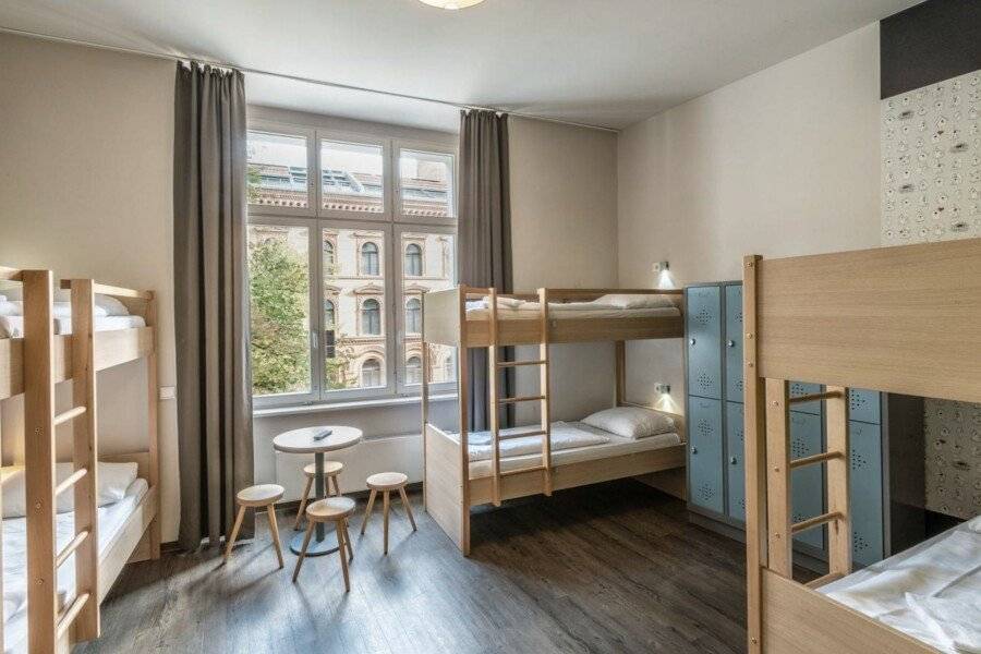 MEININGER Hotel Berlin Mitte hotel bedroom