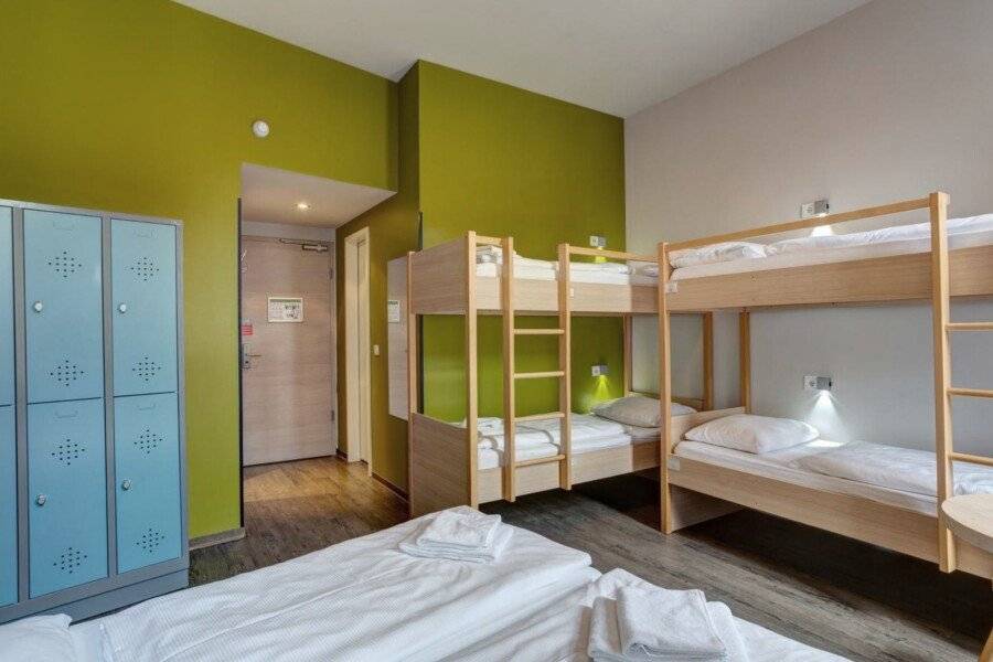 MEININGER Hotel Berlin Mitte hotel bedroom,kids play area