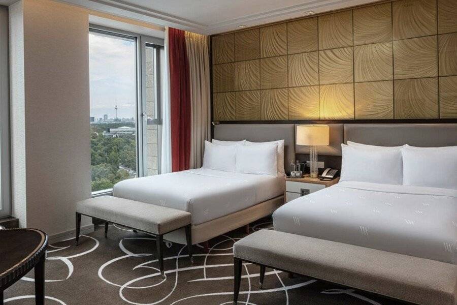 Waldorf Astoria Berlin hotel bedroom