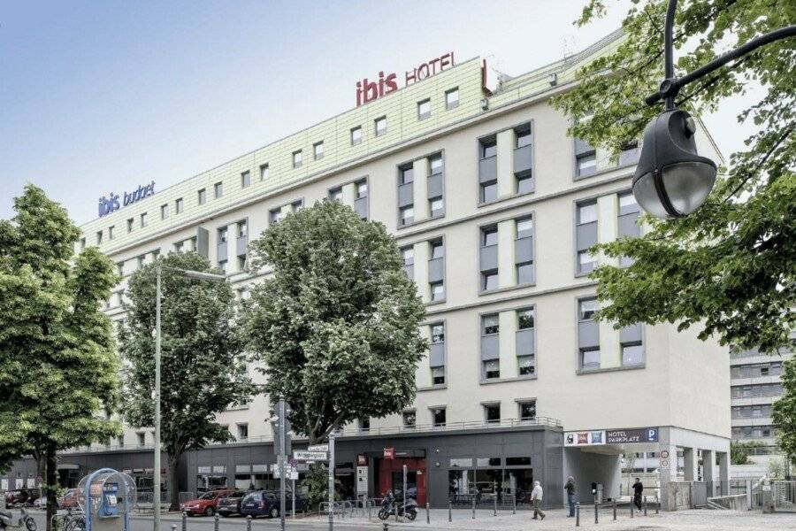 ibis Kurfuerstendamm facade