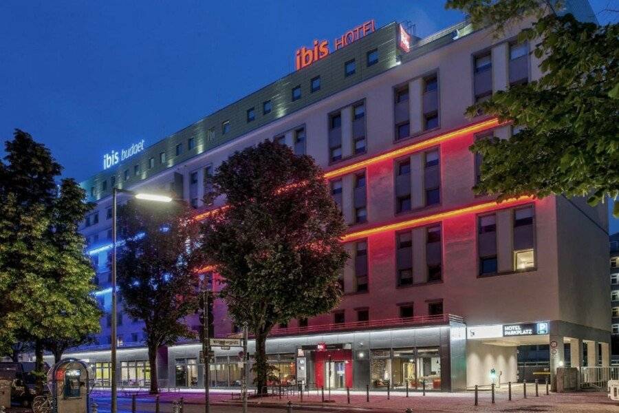 ibis Kurfuerstendamm facade